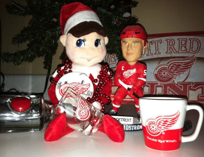 Elf on the shelf Detroit Red Wings