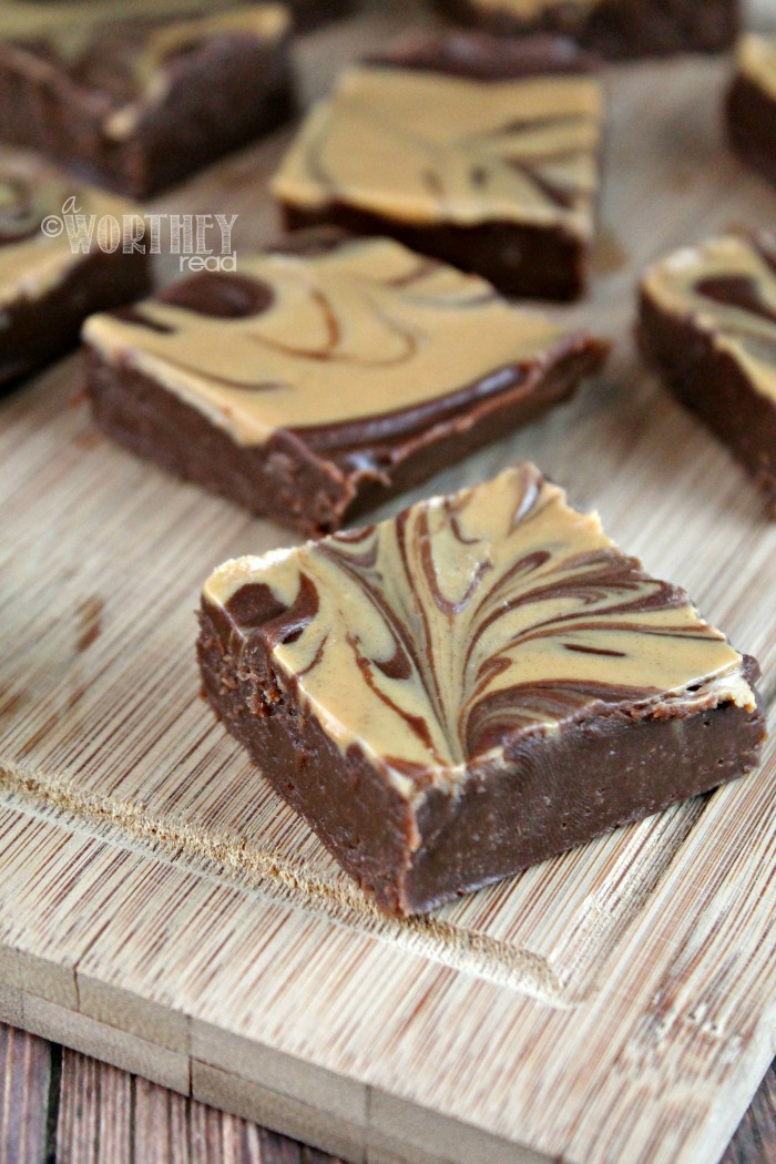 Super easy recipe for Peanut Butter Fudge. This fudge recipe requires only two ingredients! 