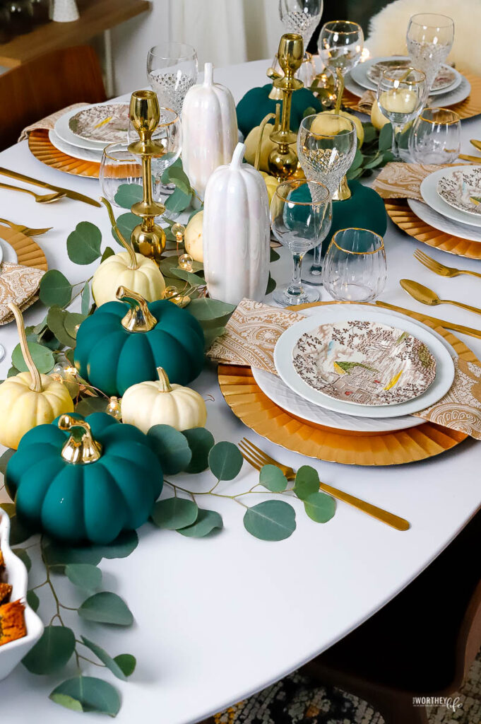 Thanksgiving Table Decor Idea