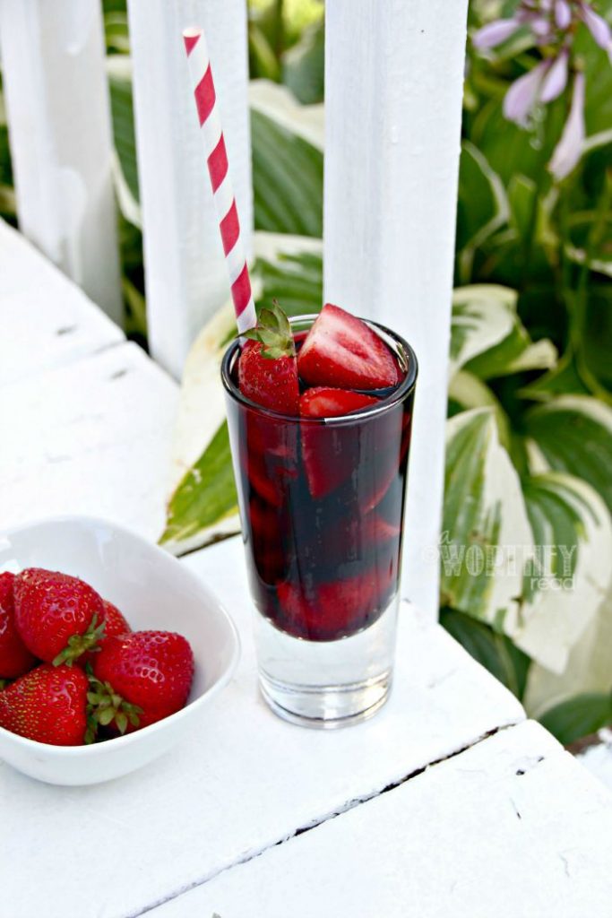 Strawberry Red Vodka Drink Recipe