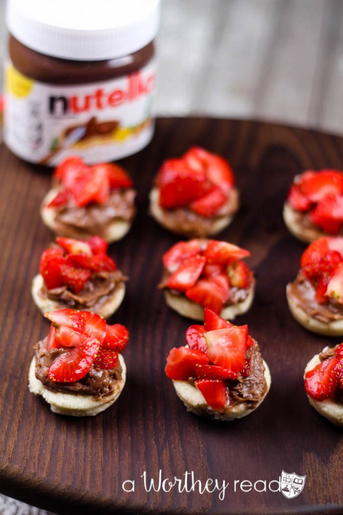 Strawberry Nutella Tart Bites