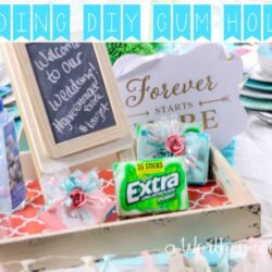 Brides, this is a wedding party favor you must have at your wedding! Wedding Gum Holder DIY & Wedding Tablescape Idea