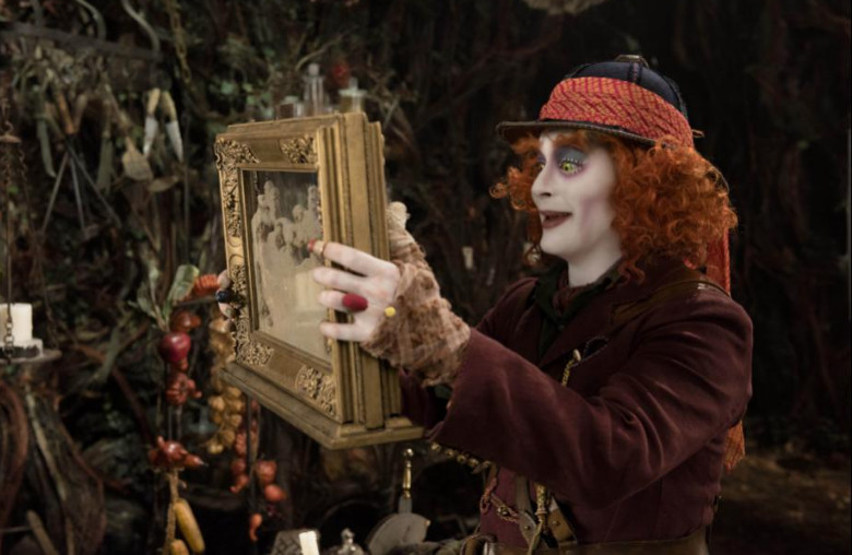 Life Lessons We Can Learn from Alice Through The Looking Glass: