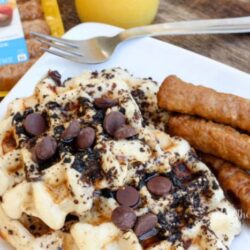 Get breakfast on the table within 10 minutes with our easy waffle recipe! - Oatmeal Buttermilk Waffles with Crushed Oreos & Marcona Almonds