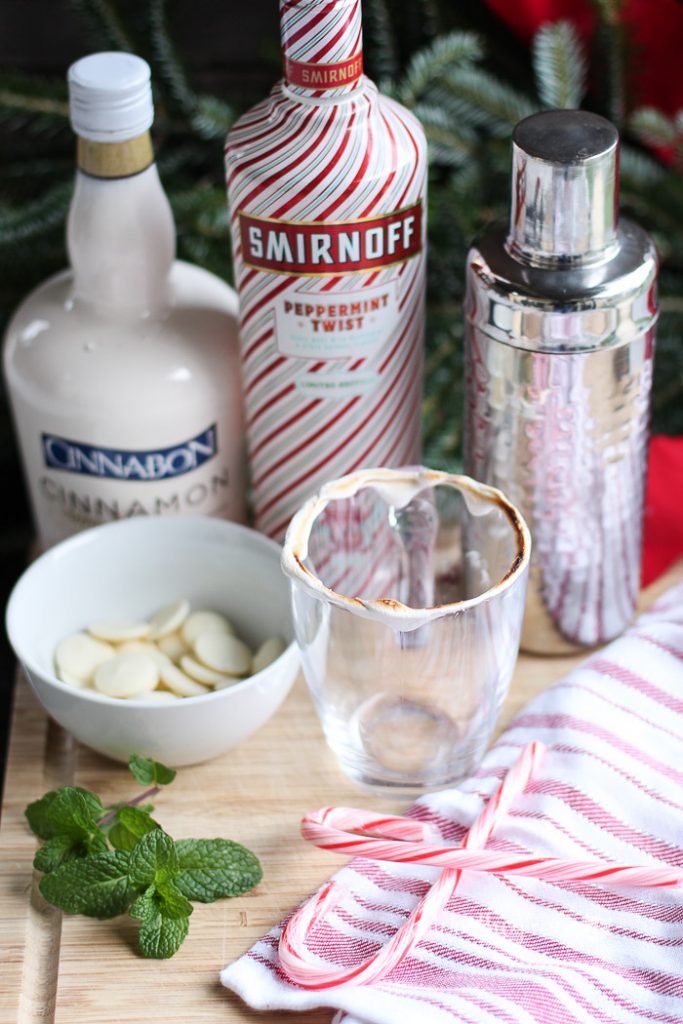 Make our Peppermint Adult Hot Chocolate Cocktail to share with your friends and family this holiday season at all of your parties, events, or just because!