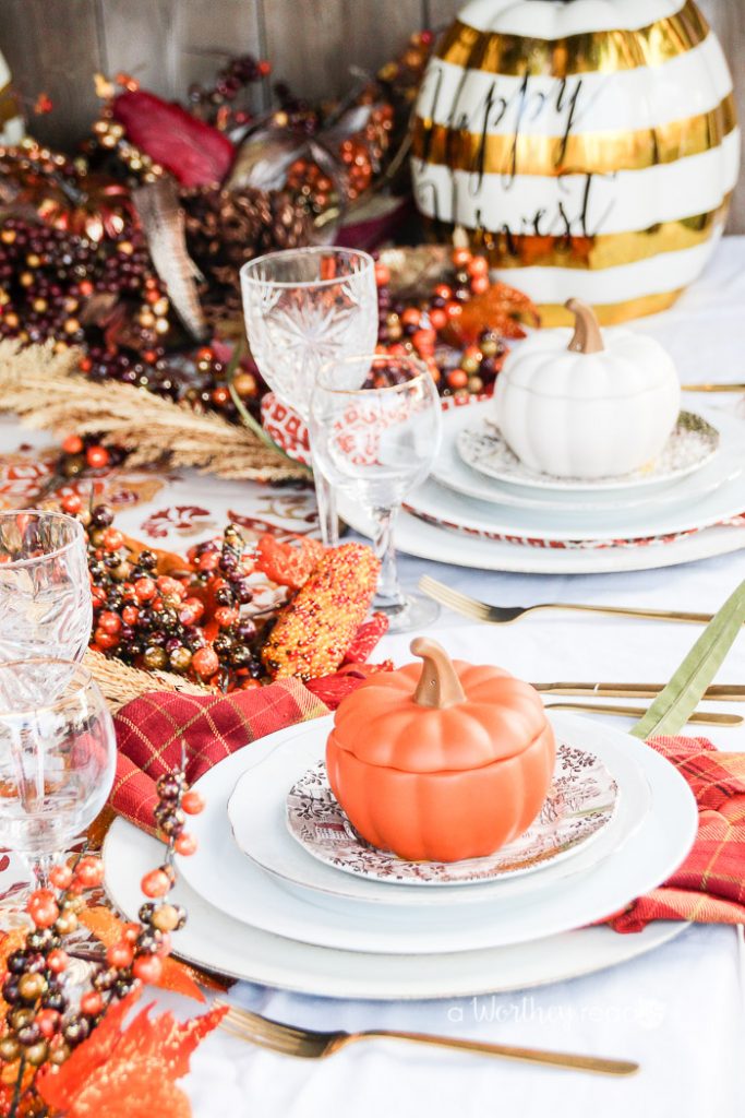 Thanksgiving Table Decor Idea