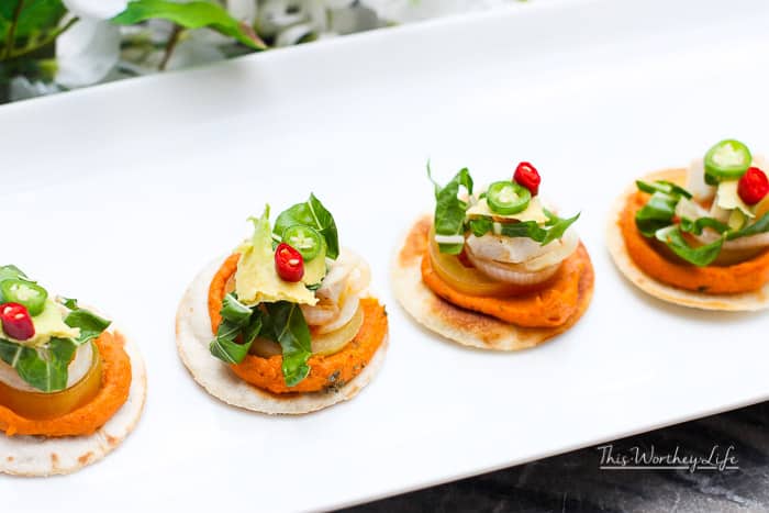 Mini Tortilla Hummus Chicken Bites