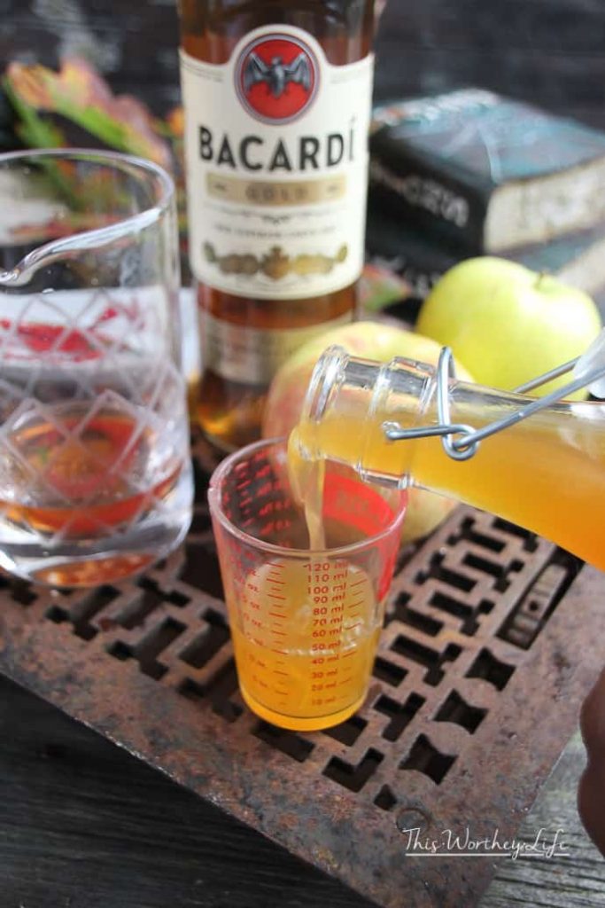 How to make a Spicy Rum Apple Cider