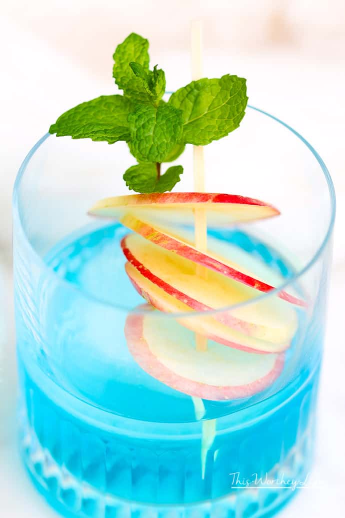 Get ready for Thor Ragnarok movie with our cocktail countdown. Try The Valkyrie cocktail, made with vodka, mint simple syrup, and blue island schnapps. We're also sharing a few details on Tessa Thompson's role as Valkyrie on the blog! Thor Ragnarok | The Valkyrie Cocktail
