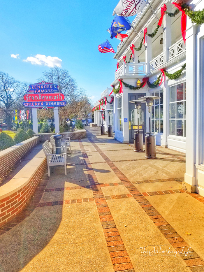 Explore the best Christmas Towns in the Midwest