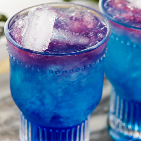 Marvel's Avengers: Infinity War drops April 27th! We're counting down with fun ideas! Try our Avenger's Thor Kid-Drink. This is a Thor drink the whole family can enjoy. Plus, with Thor inspired birthday parties and watch parties, you will want this colorful kid-drink on your menu. Get the recipe and watch the newest Infinity War trailer down below! 