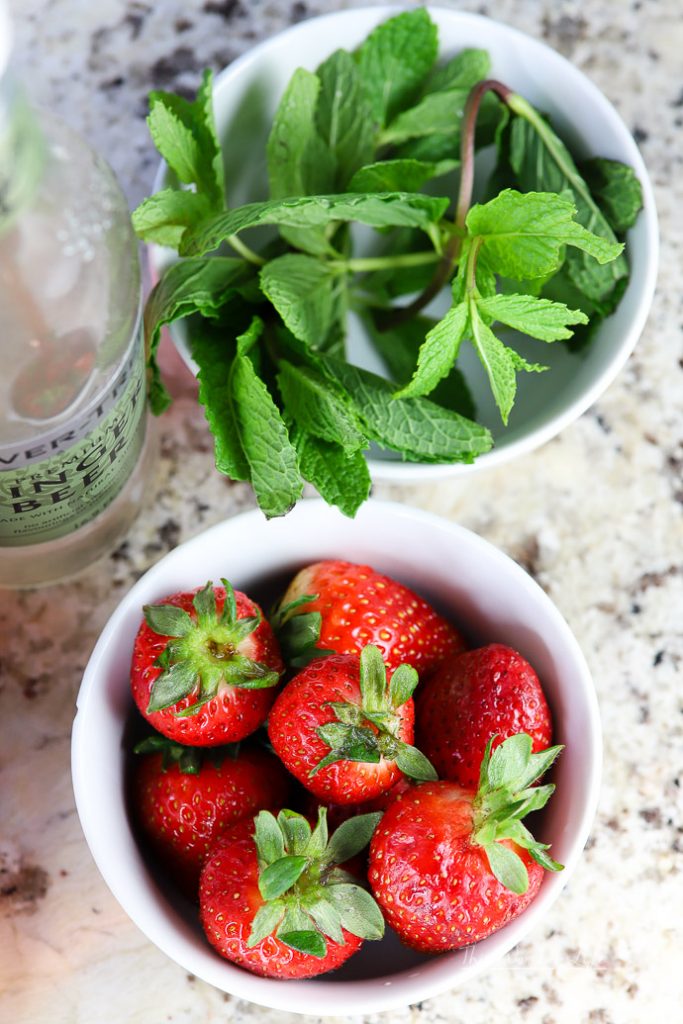 The Best Strawberry & Mint Cocktail