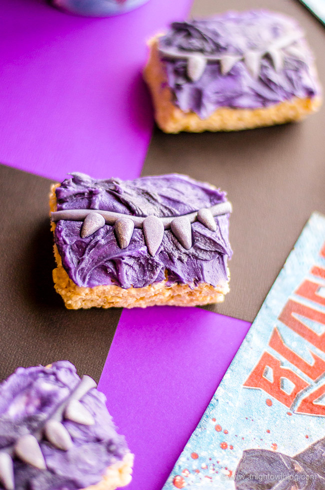 Black Panther Rice Krispie Treats