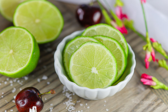 Directions on making a cherry margarita