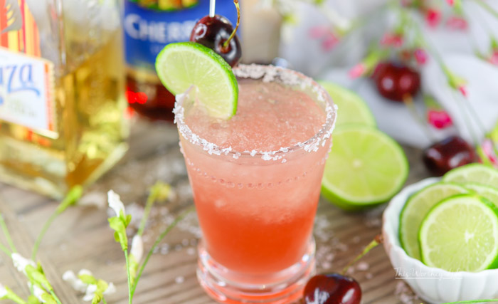 Directions on making a cherry margarita