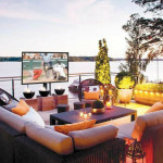 Hosting outdoor parties can be hectic and stressful. However, I have some easy tips you can use to host the BEST outdoor party ever. Learn how you these easy tips for hosting an outdoor party will save you time and stress! 