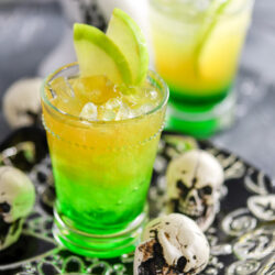 Kid-Friendly Halloween Drink: Green Apple Cider Lemonade