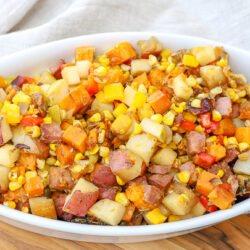 I'm sharing tips on keeping your perishable items cold while visiting a farmers market, as well as a delicious breakfast or brunch recipe: Loaded Sweet Potato Skillet filled with fresh veggies picked up at the farmers market. 