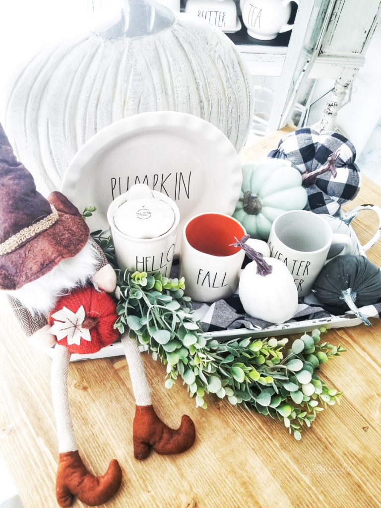 How to decorate for fall with Rae Dunn items