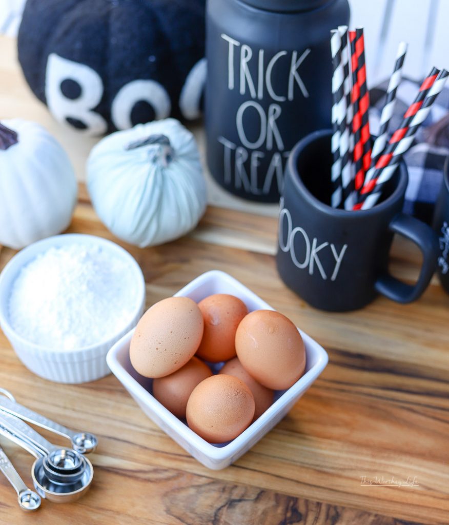 Halloween Treat Recipe idea: Meringue Halloween Apples