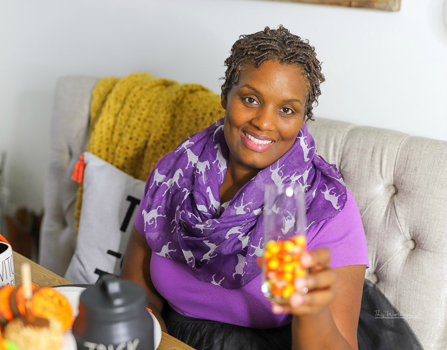 How to put a Halloween tablescape together