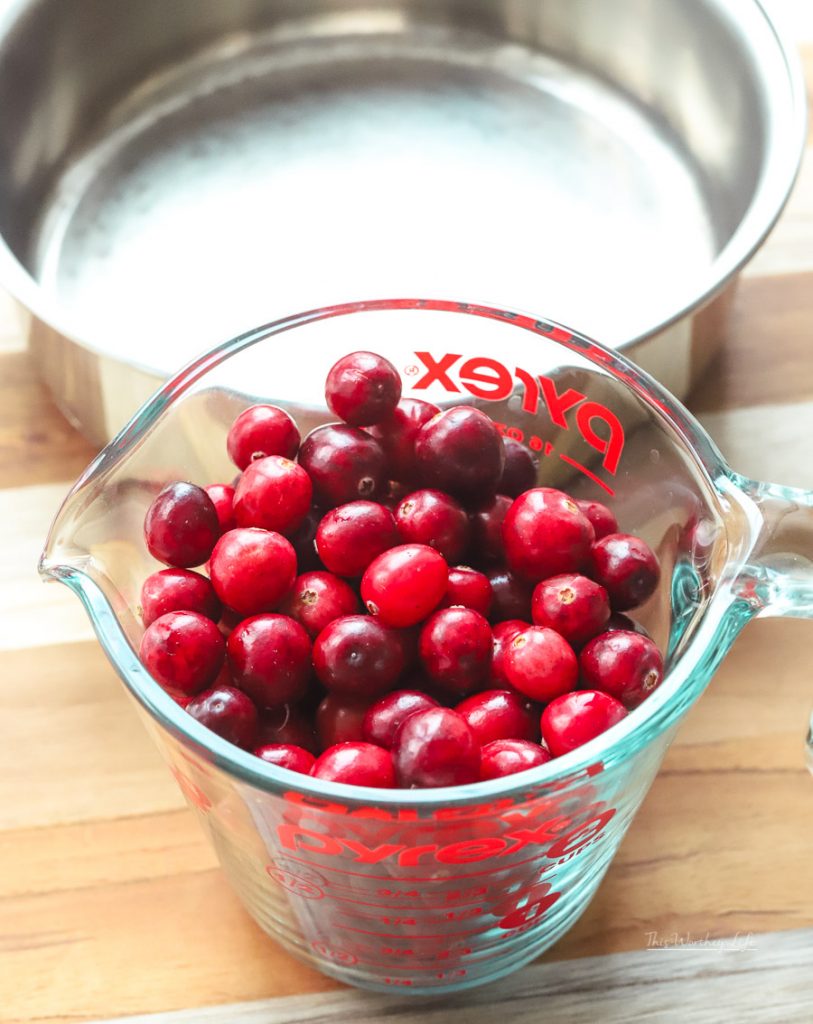 How to make homemade cranberry simple syrup 