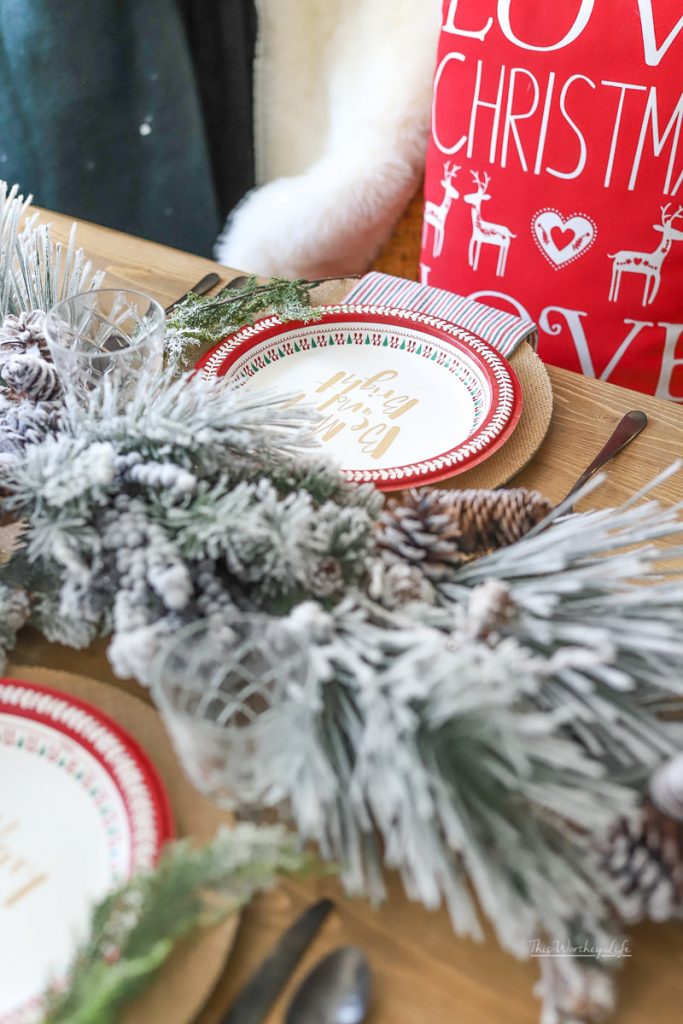 How To Set A Holiday Table With Paper Plates