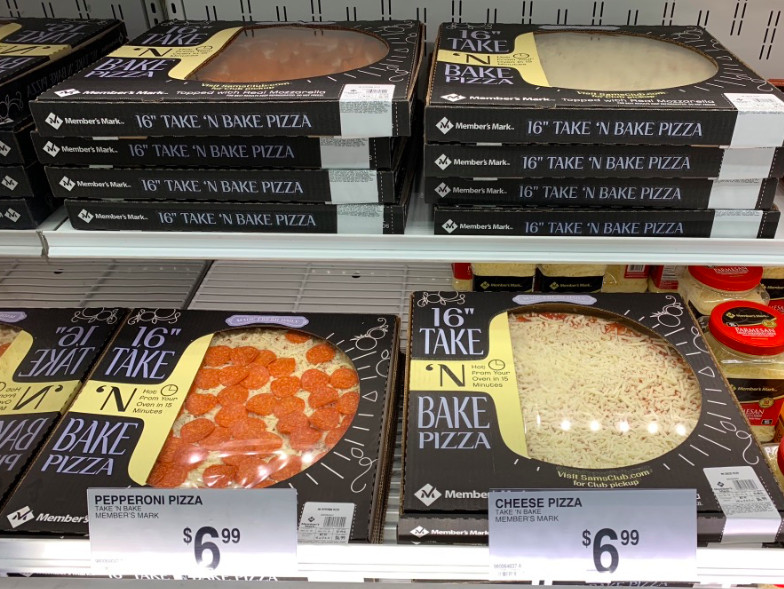 Sam's Club's Member's Mark 16" Take 'N Bake Pizza