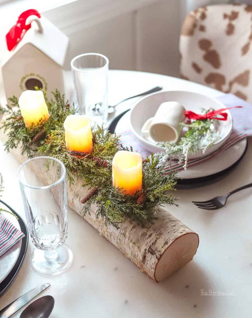 Prepping for a small dinner party or a holiday date night? I'm sharing a Christmas Tablescape idea for two, with a few simple things you can do to pull off an elegant holiday look.