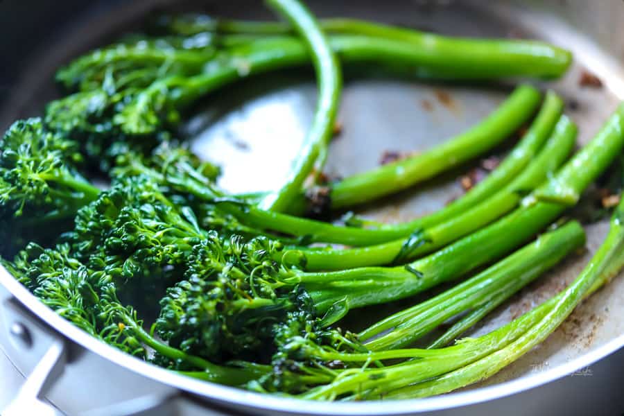I'm sharing a simple way to make Pan Cooked Garlic Broccolini, which is a great side dish for any type of dinner, plus they are healthy and delicious!