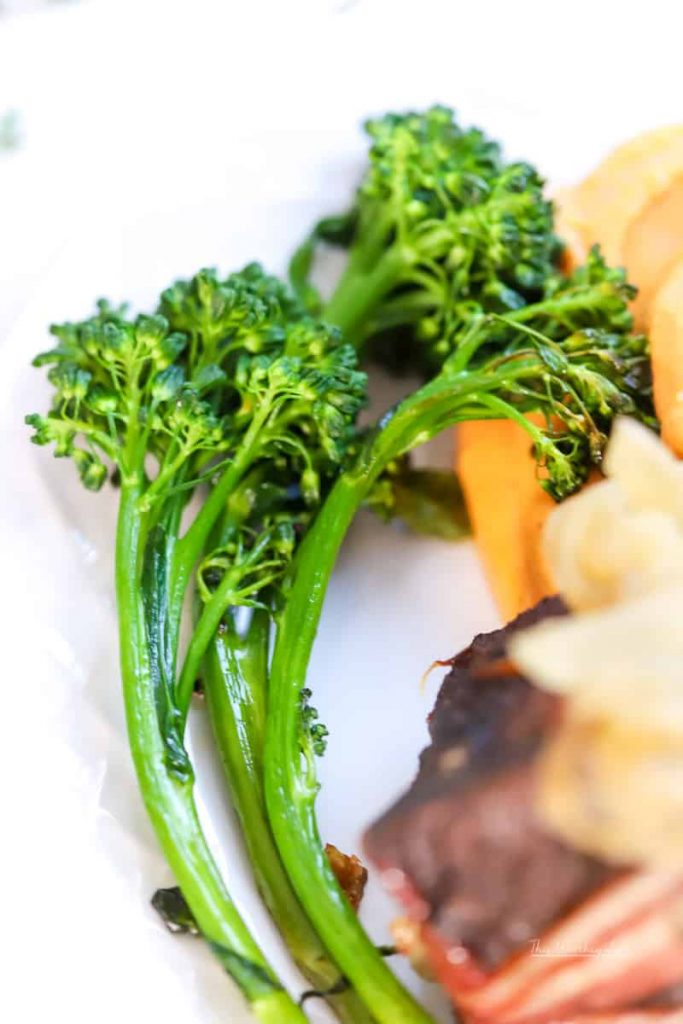 I'm sharing a simple way to make Pan Cooked Garlic Broccolini, which is a great side dish for any type of dinner, plus they are healthy and delicious! 