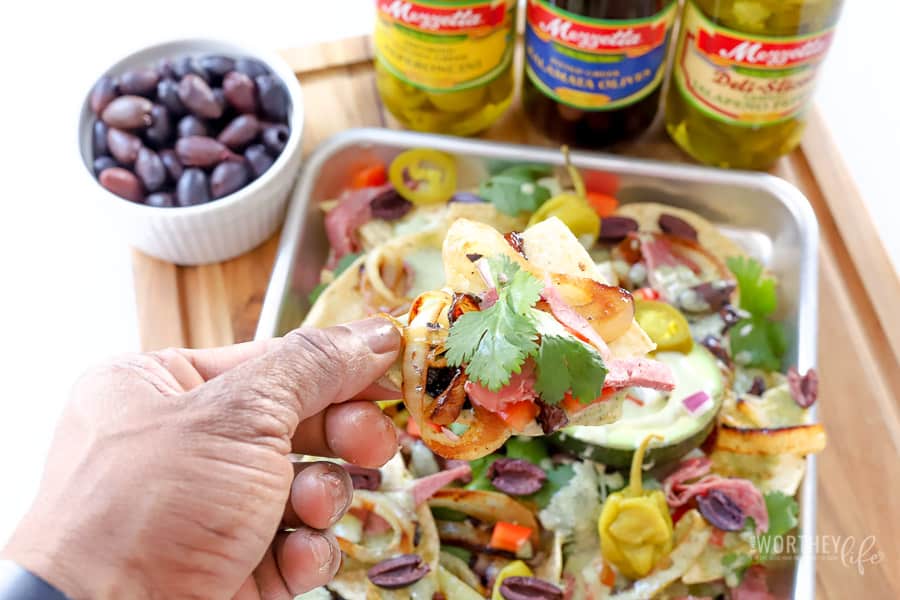 How to make Corned Beef Nachos + Cheesy Spinach Sauce