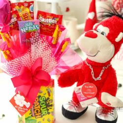 Need some inspiration on Valentine's Day gift ideas for teen boys? I'm sharing several gift ideas for teens boys that would make a great Valentine's Day gift idea! 