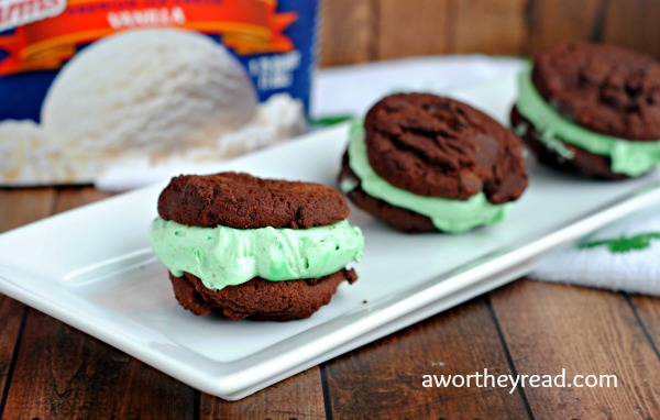 Gluten Free Mint Chocolate Ice Cream Sandwiches 