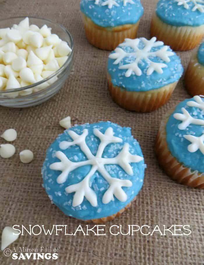 Winter Snowflake Cupcakes