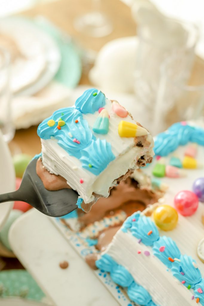 Here's how we hacked an ice cream cake for Easter