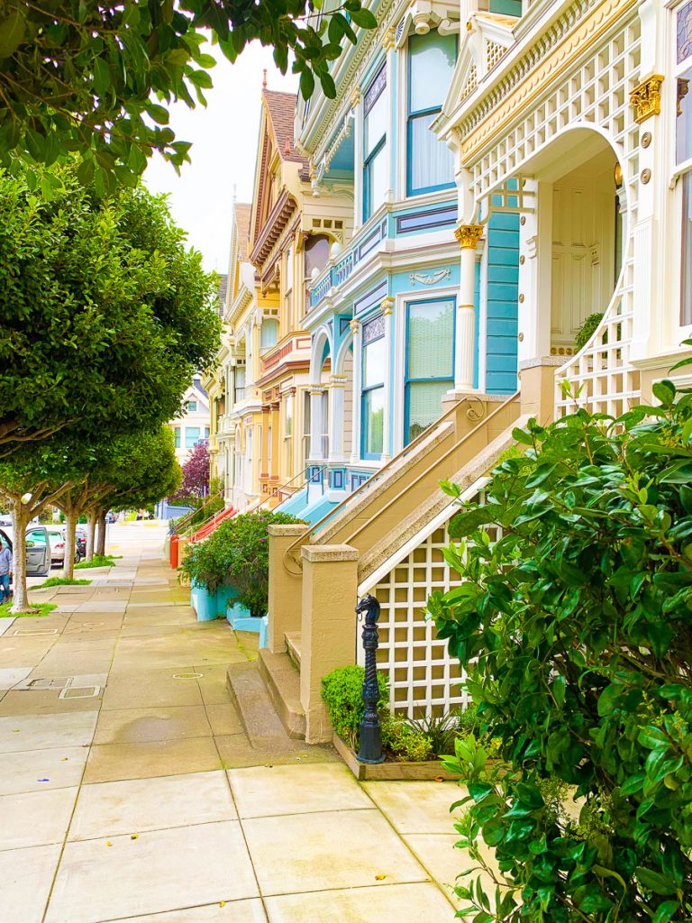 Where is the Painted Ladies houses in San Franciso