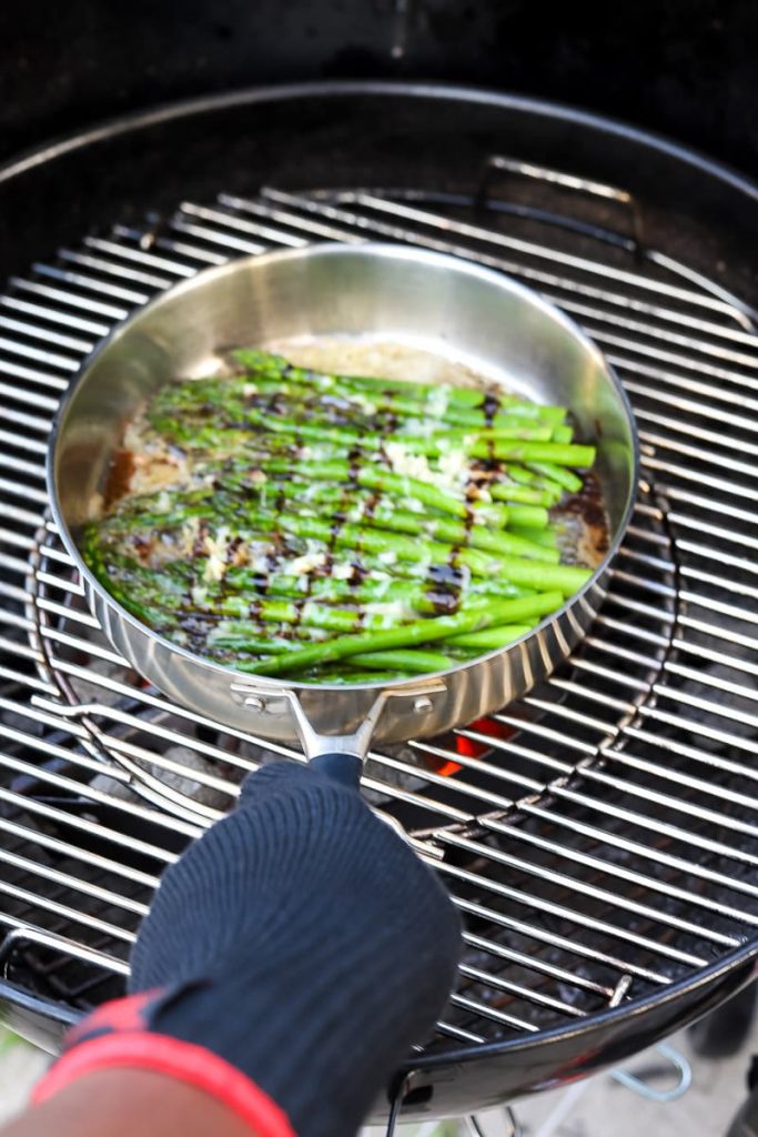 How to make Grilled Asparagus with Balsamic Parmesan
