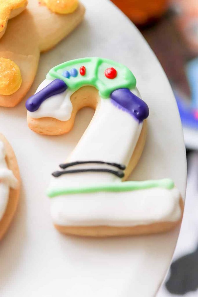 How to make Buzz Lightyear cookies