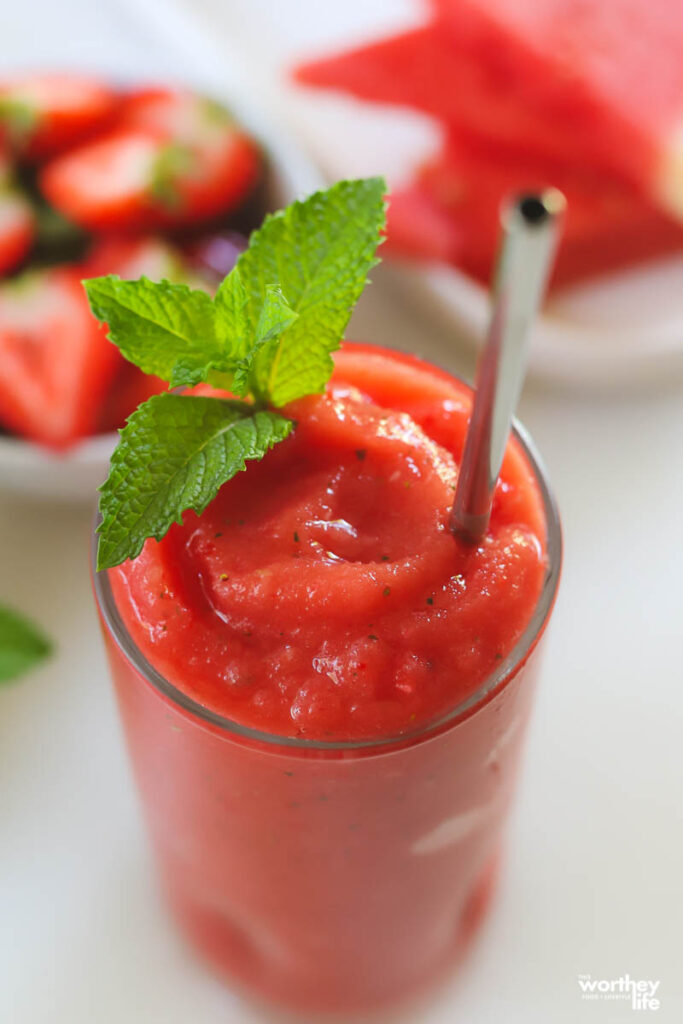 watermelon smoothie with fresh mint