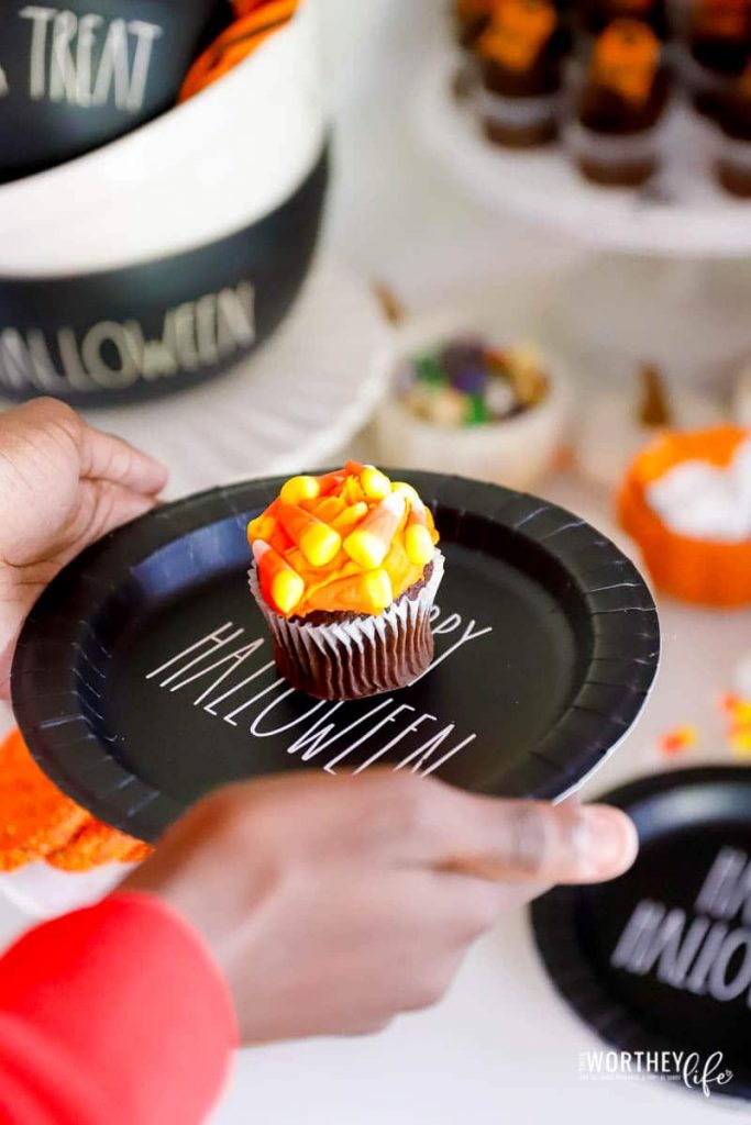 treat ideas for a Halloween event