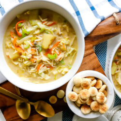 Hearty vegetable and pasta soup