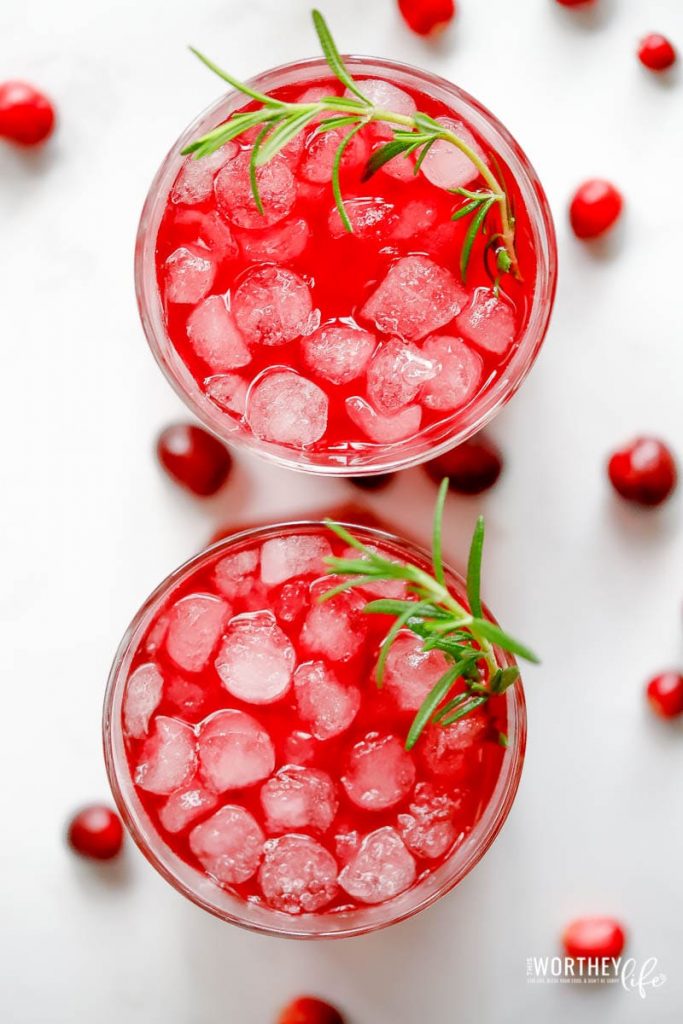 Easy Christmas mocktails