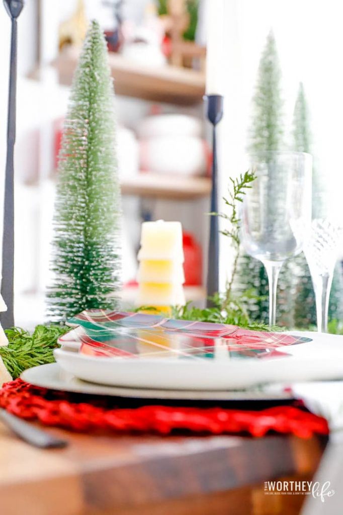 How to decorate your table for Christmas