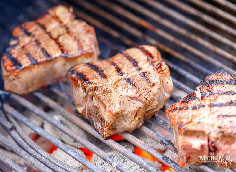How to grill lamb chop over charcoal