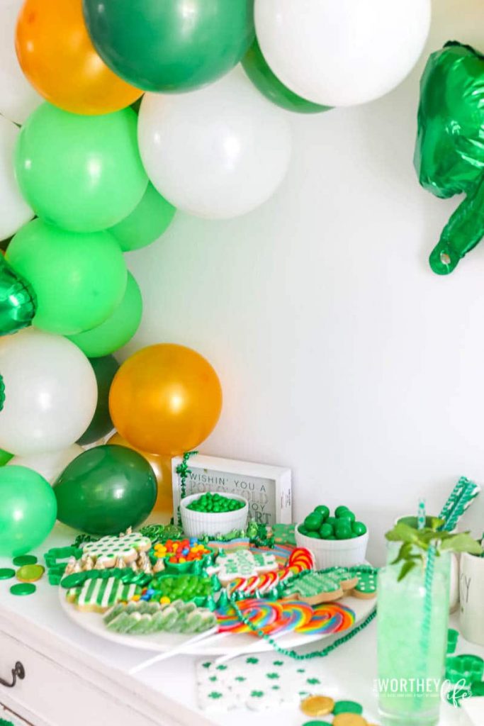 St. Patrick's Day Balloon Garland