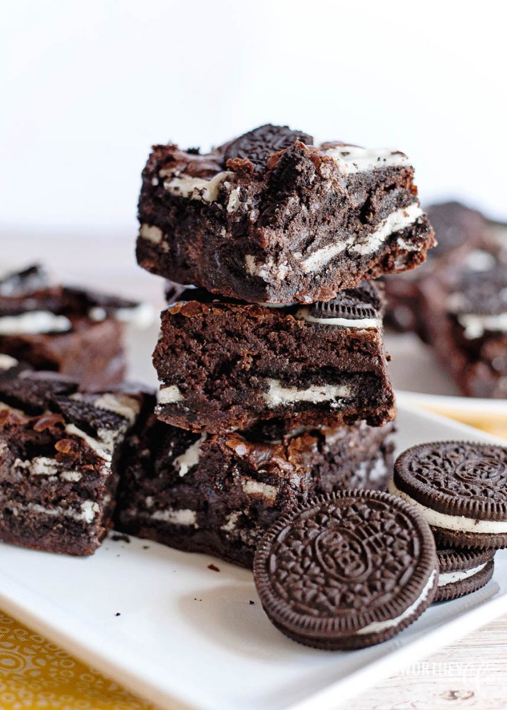 oreo-stuffed-brownies-easy-yummy-dessert-to-make