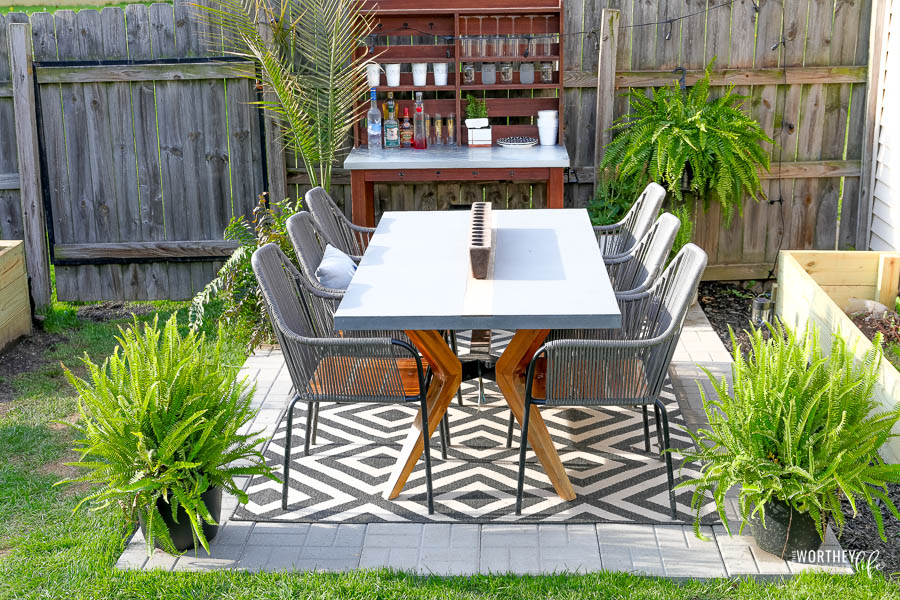 Using different Wicker colors + patterns on your patio