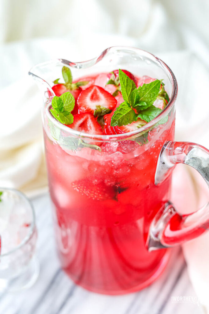 how to make strawberry drinks