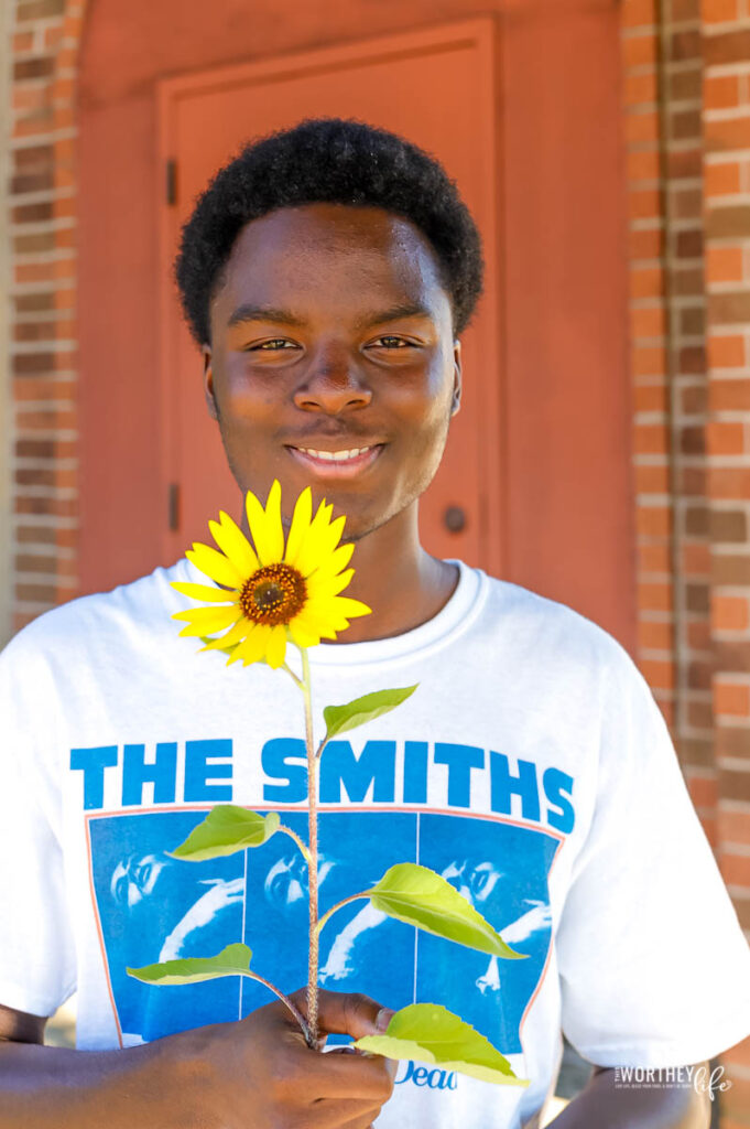 What to wear for your senior yearbook photo